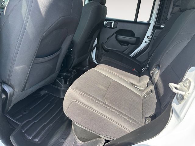 2022 Jeep Gladiator Sport