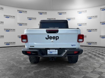 2022 Jeep Gladiator Sport
