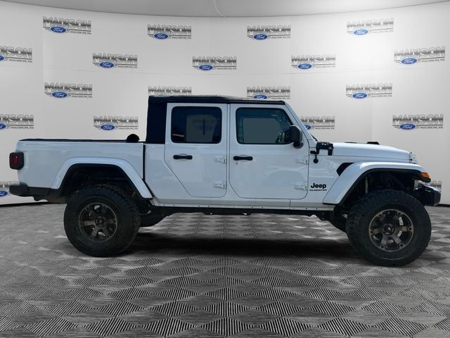 2022 Jeep Gladiator Sport
