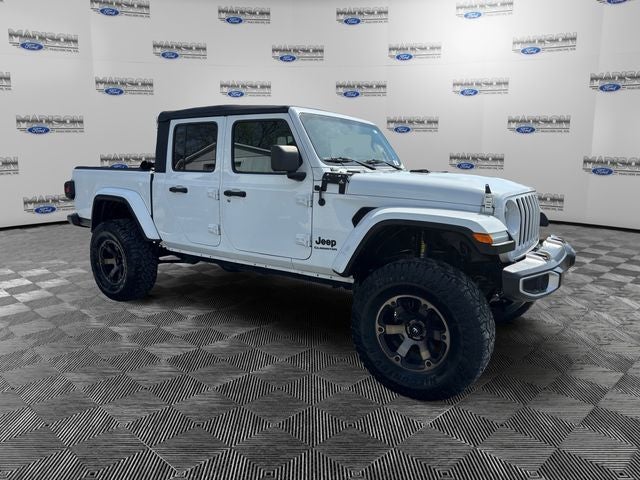 2022 Jeep Gladiator Sport