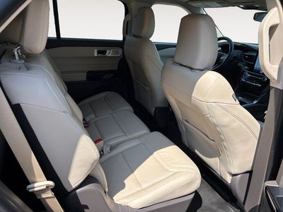 2023 Ford Explorer Platinum