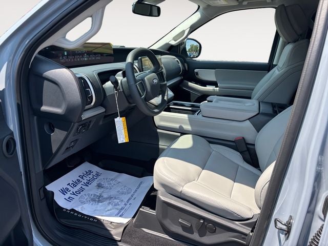 2027 Ford Expedition Active