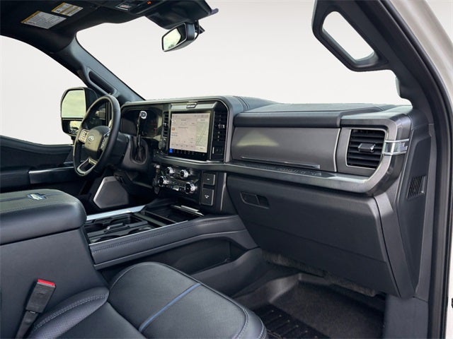 2025 Ford F-350SD Platinum DRW