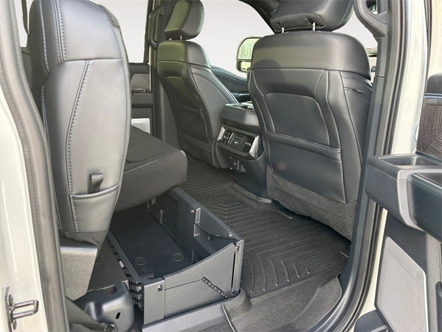 2025 Ford F-350SD Platinum DRW