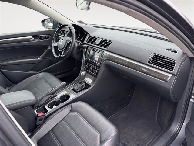 2018 Volkswagen Passat 2.0T SE
