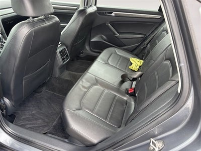 2018 Volkswagen Passat 2.0T SE