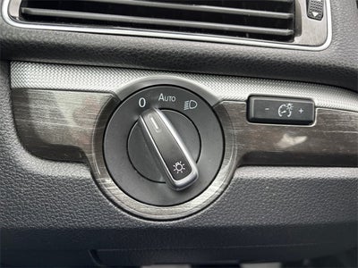 2018 Volkswagen Passat 2.0T SE