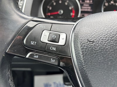 2018 Volkswagen Passat 2.0T SE