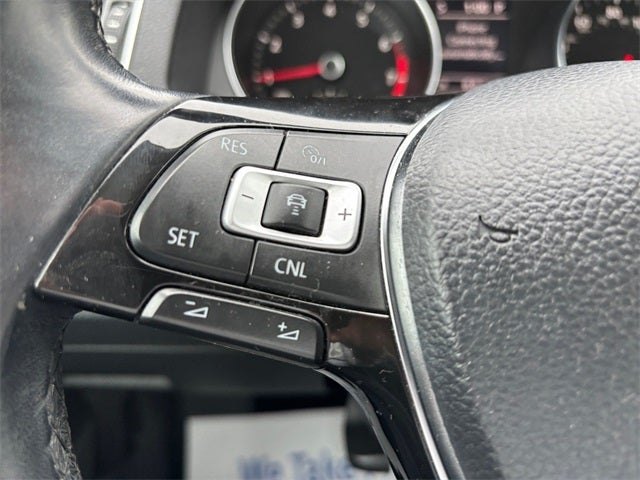 2018 Volkswagen Passat 2.0T SE