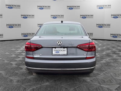 2018 Volkswagen Passat 2.0T SE