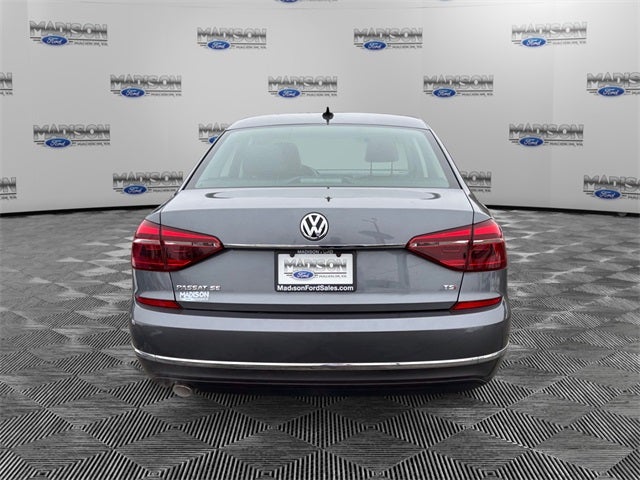 2018 Volkswagen Passat 2.0T SE