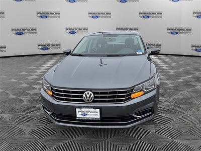 2018 Volkswagen Passat 2.0T SE