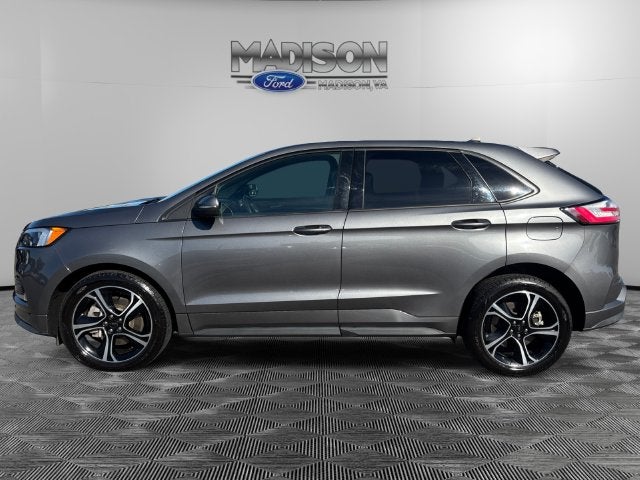 2022 Ford Edge ST