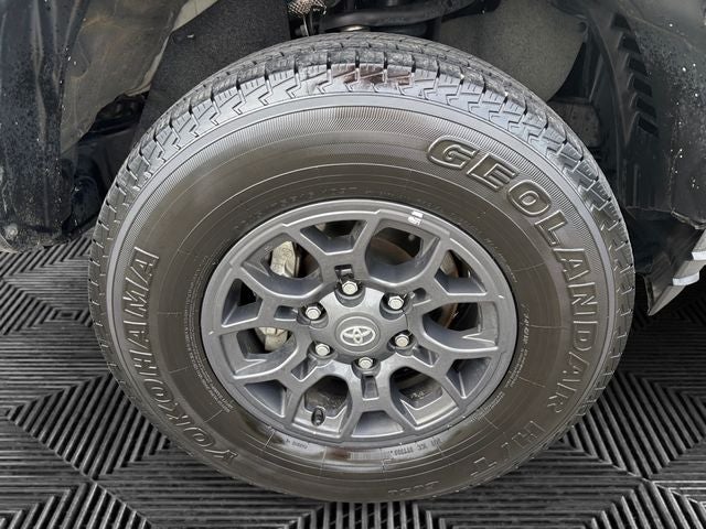 2022 Toyota Tacoma SR V6