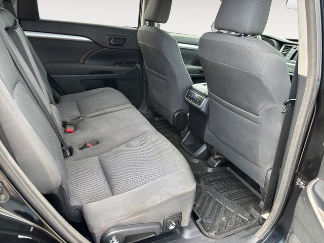 2015 Toyota Highlander LE
