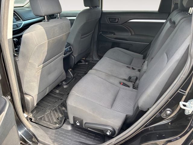 2015 Toyota Highlander LE