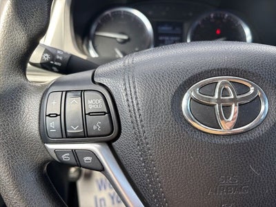 2015 Toyota Highlander LE