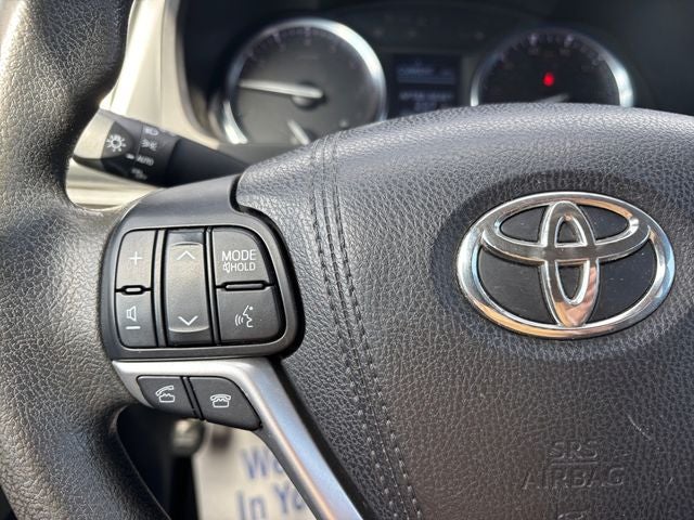 2015 Toyota Highlander LE