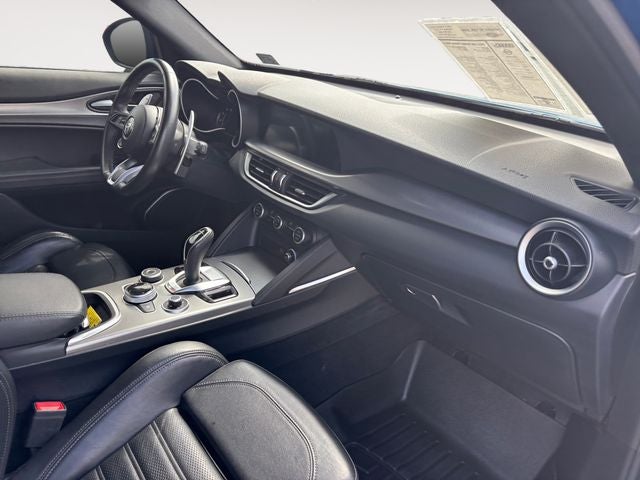 2022 Alfa Romeo Stelvio Veloce