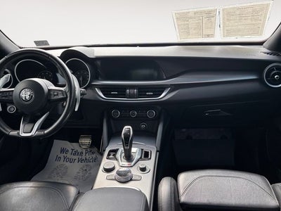 2022 Alfa Romeo Stelvio Veloce