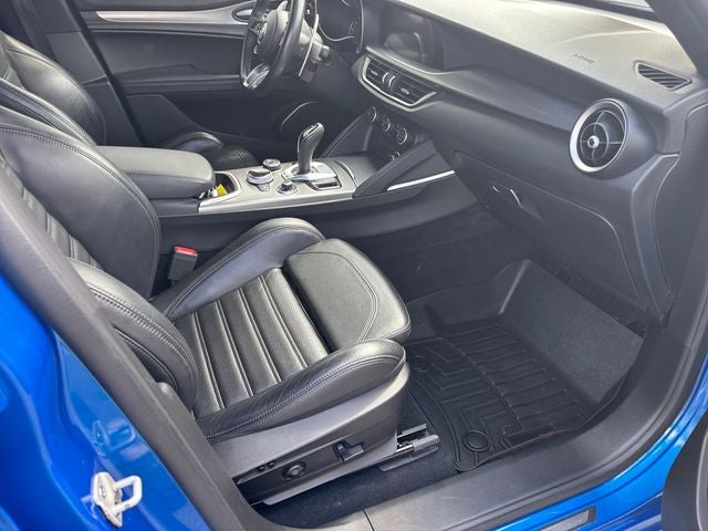 2022 Alfa Romeo Stelvio Veloce