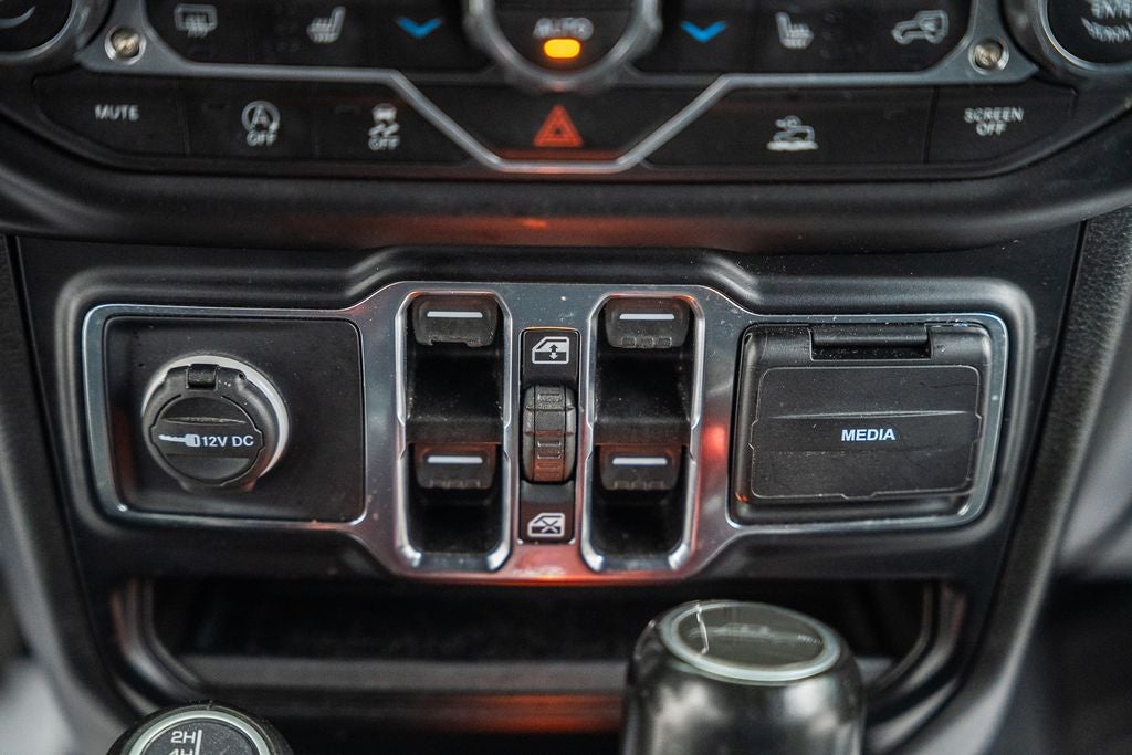 2022 Jeep Gladiator Overland