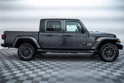 2022 Jeep Gladiator Overland