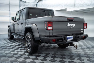 2022 Jeep Gladiator Overland