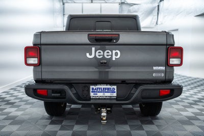 2022 Jeep Gladiator Overland