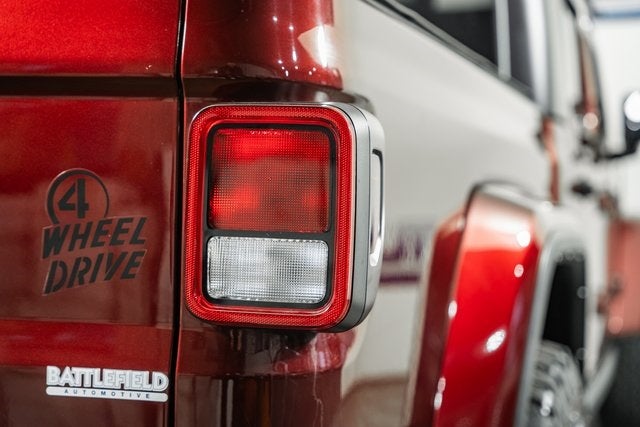 2021 Jeep Gladiator Willys