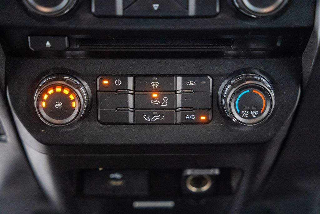 2018 Ford F-150 XLT *CUSTOM*