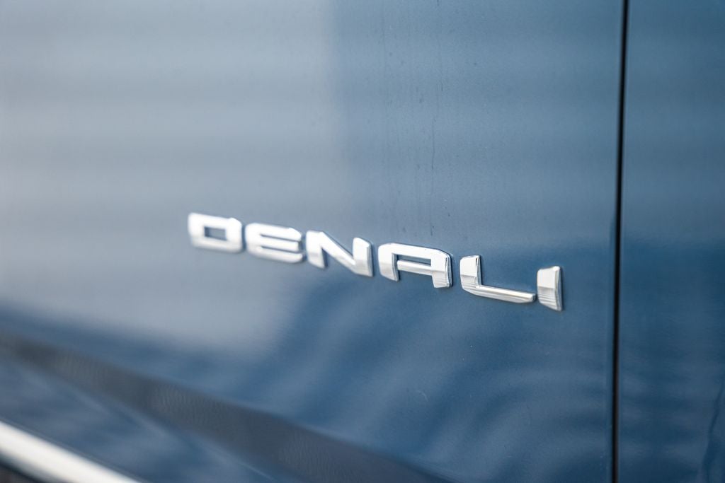 2025 GMC Yukon XL Denali