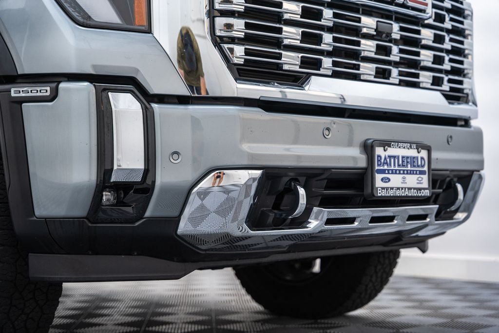 2025 GMC Sierra 3500HD Denali