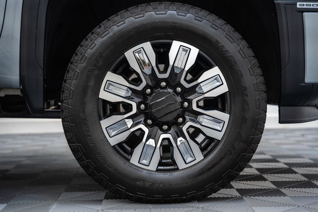 2025 GMC Sierra 3500HD Denali