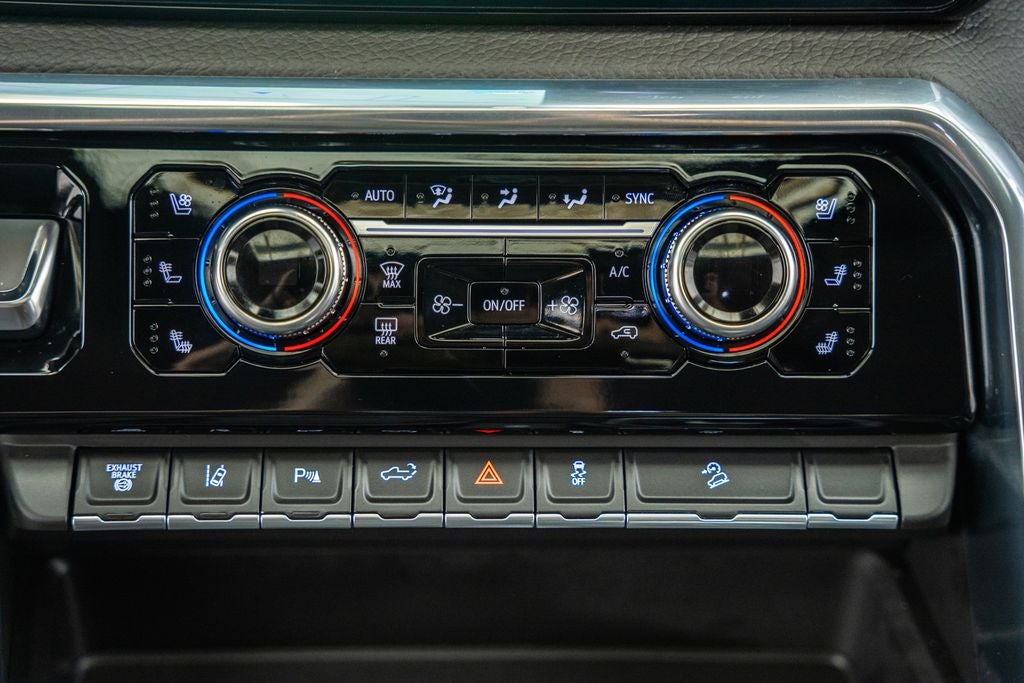 2025 GMC Sierra 3500HD Denali