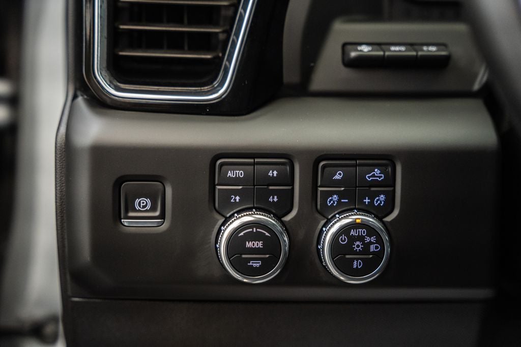 2025 GMC Sierra 3500HD Denali