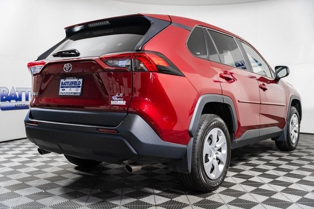 2024 Toyota RAV4 LE
