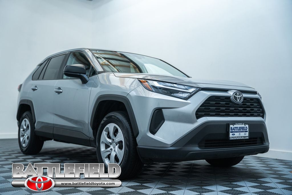 2025 Toyota RAV4 LE