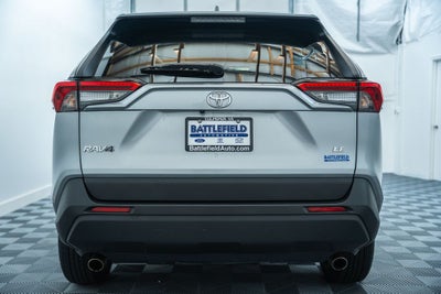 2025 Toyota RAV4 LE
