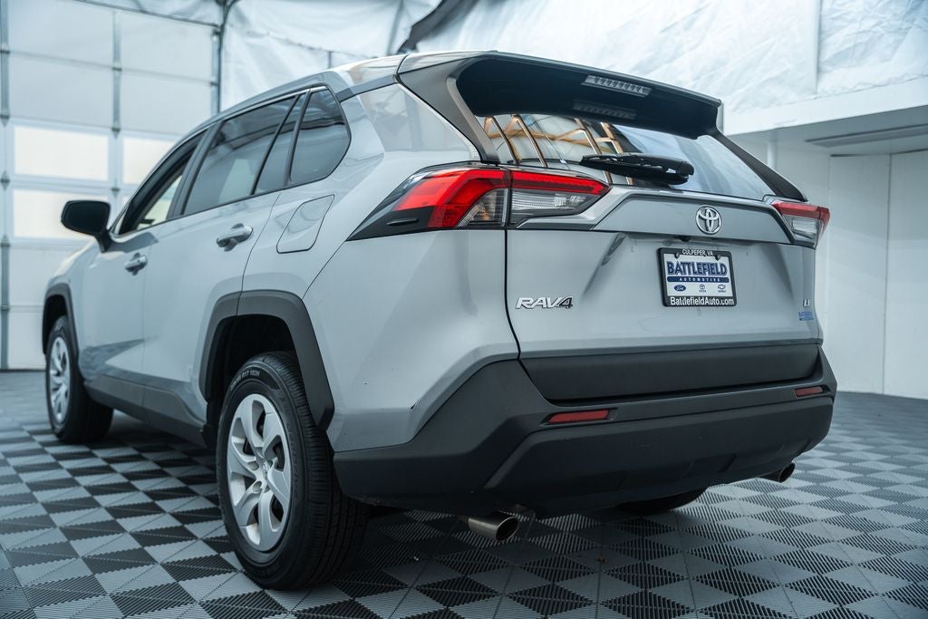 2025 Toyota RAV4 LE