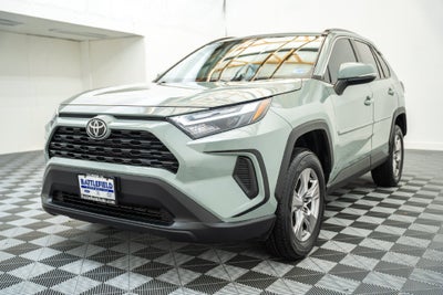 2022 Toyota RAV4 XLE
