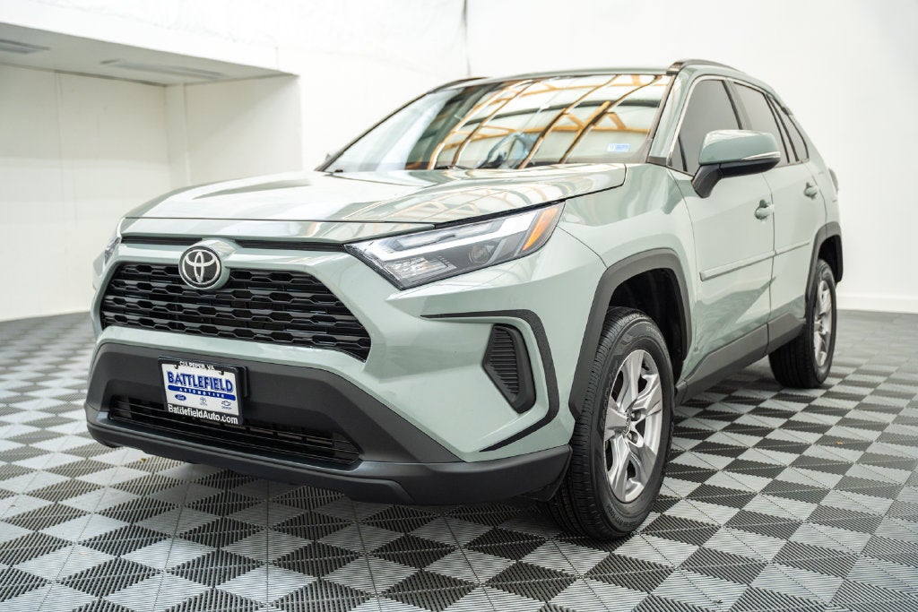 2022 Toyota RAV4 XLE