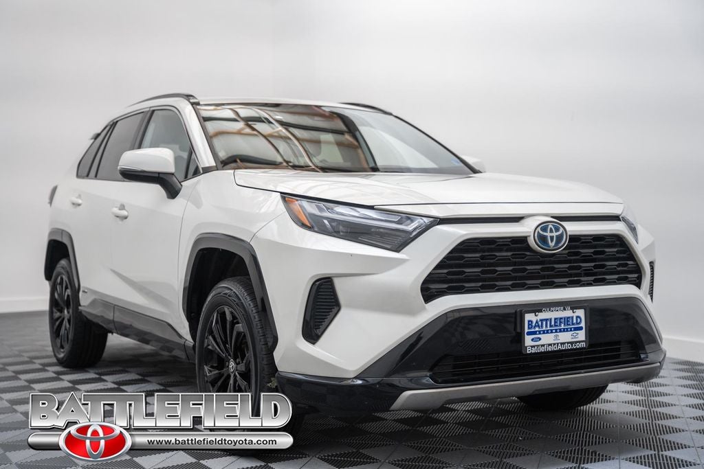 2022 Toyota RAV4 Hybrid SE