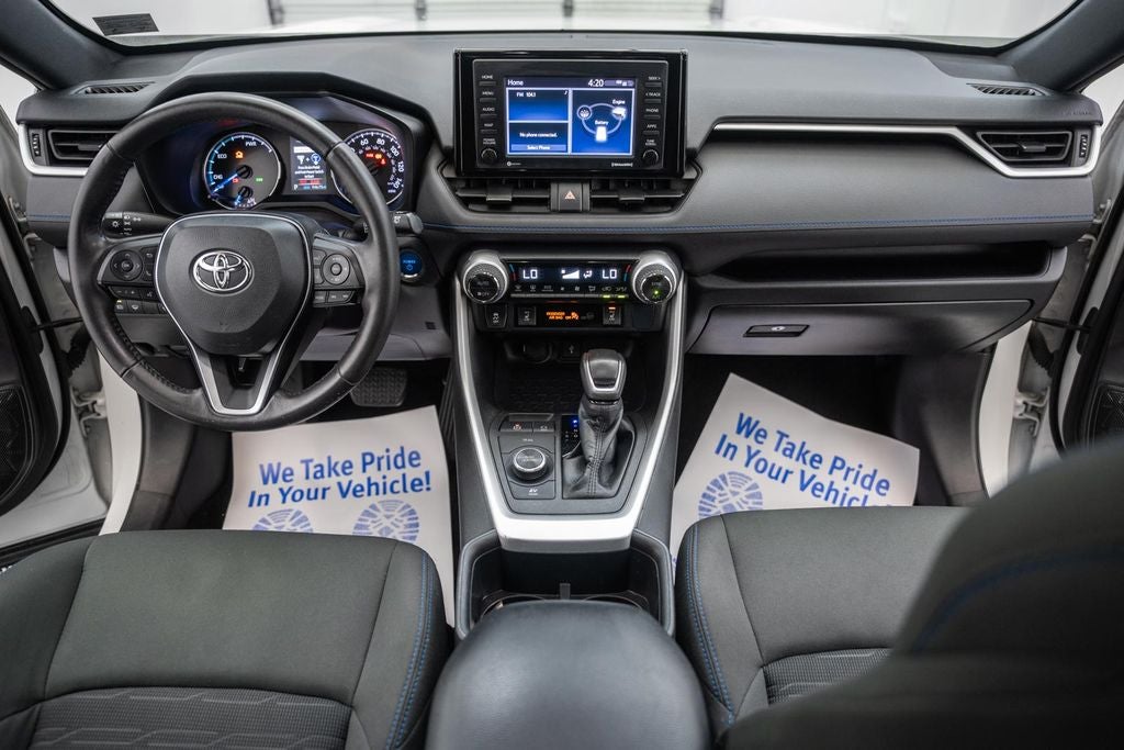 2022 Toyota RAV4 Hybrid SE