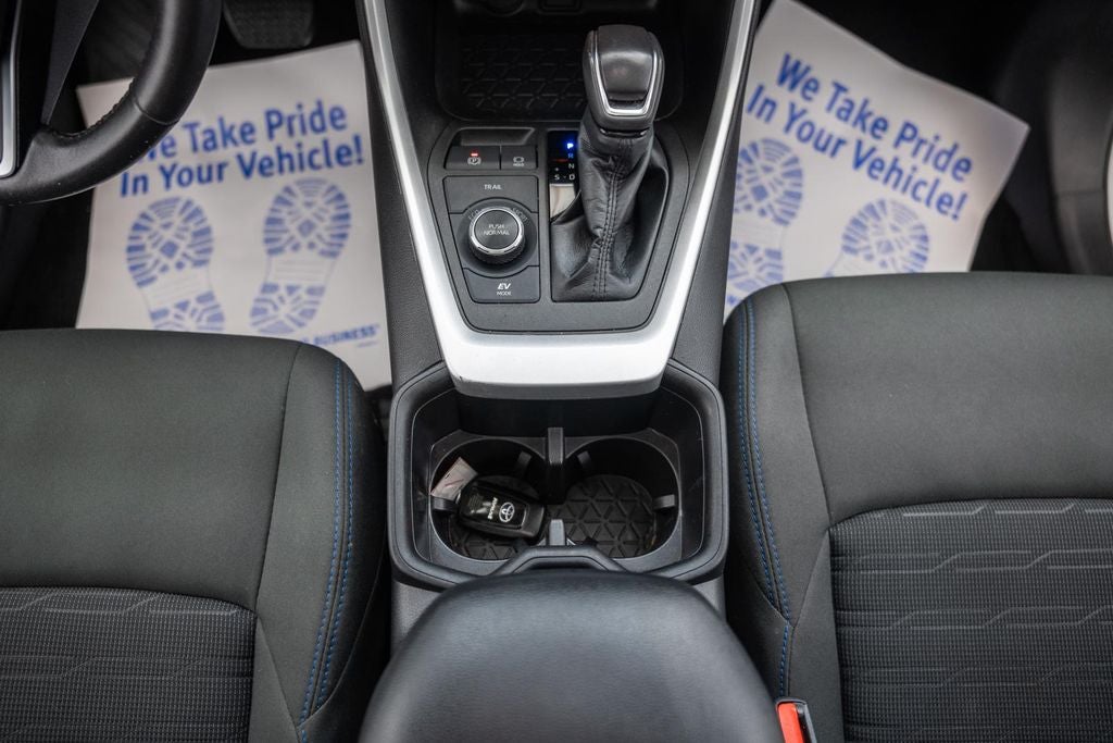 2022 Toyota RAV4 Hybrid SE