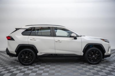 2022 Toyota RAV4 Hybrid SE