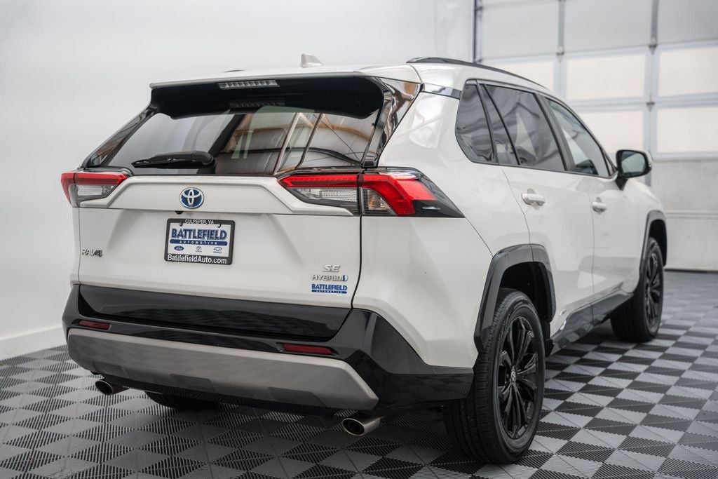 2022 Toyota RAV4 Hybrid SE