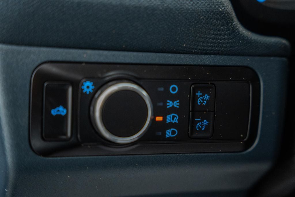 2023 Ford Maverick XL