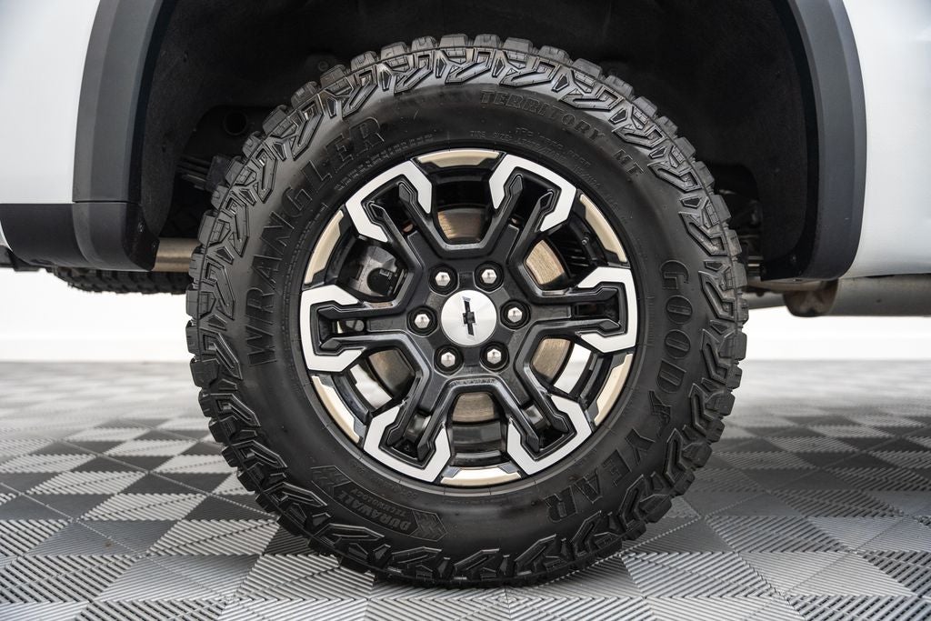2025 Chevrolet Silverado 1500 ZR2
