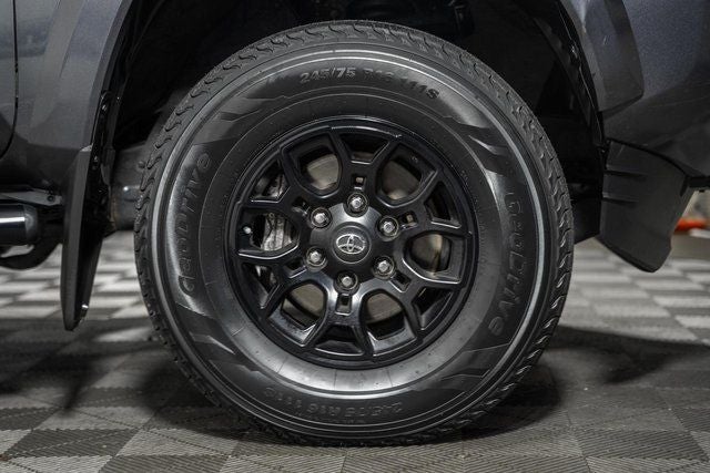 2022 Toyota Tacoma SR5 V6